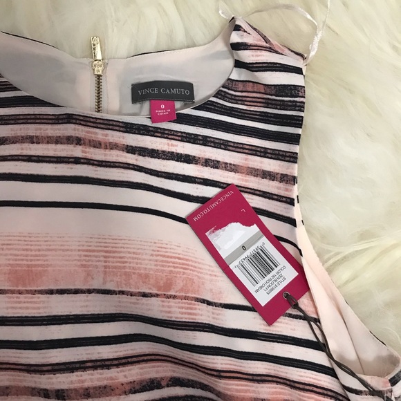 Vince Camuto Ancient Muses Shift Dress - Picture 5 of 7